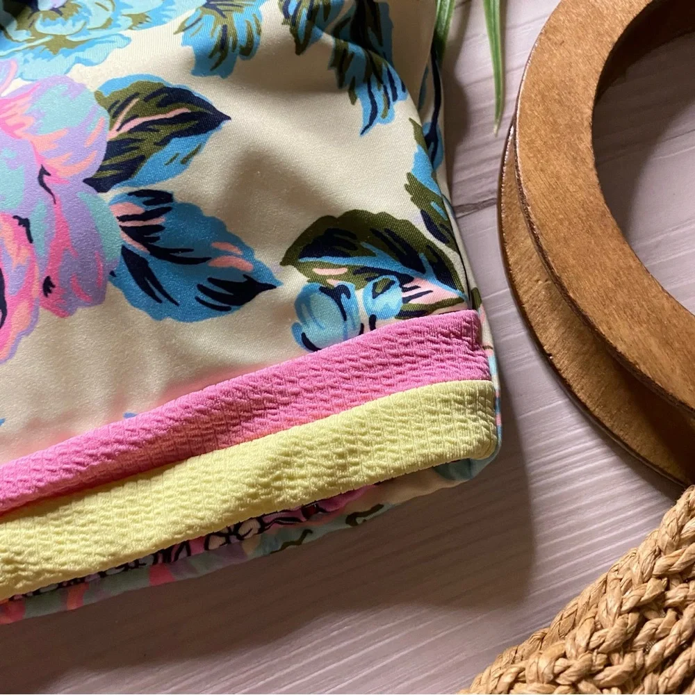 Maaji •• Floral 4-Way Reversible Crop Tank Bikini Top